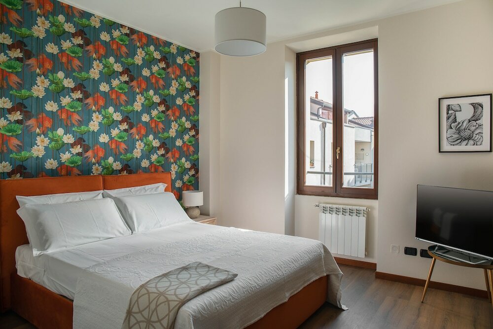 Фото Holiday Apartment 10- San Siro lake Como