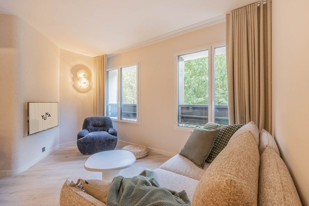 Фото Yuna Porte Maillot