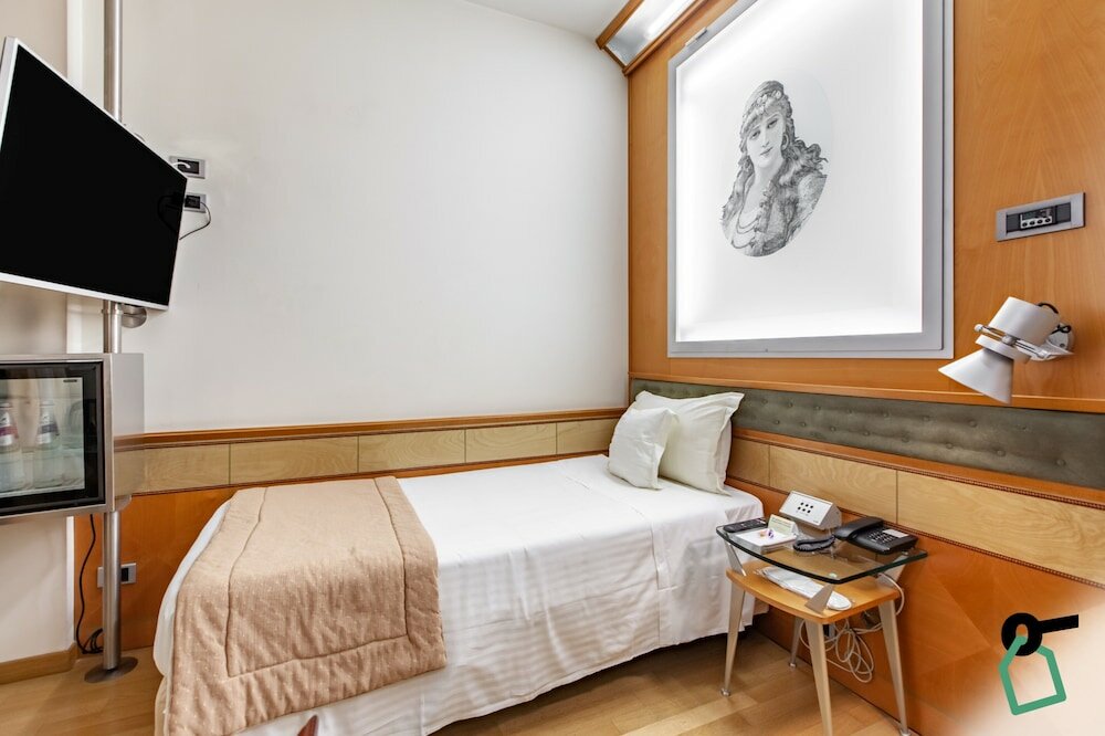 Фото Hotel Rooms Milano