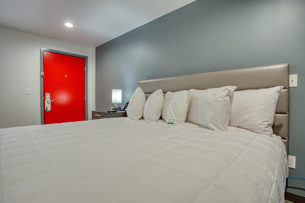 Фото Post Time Inn