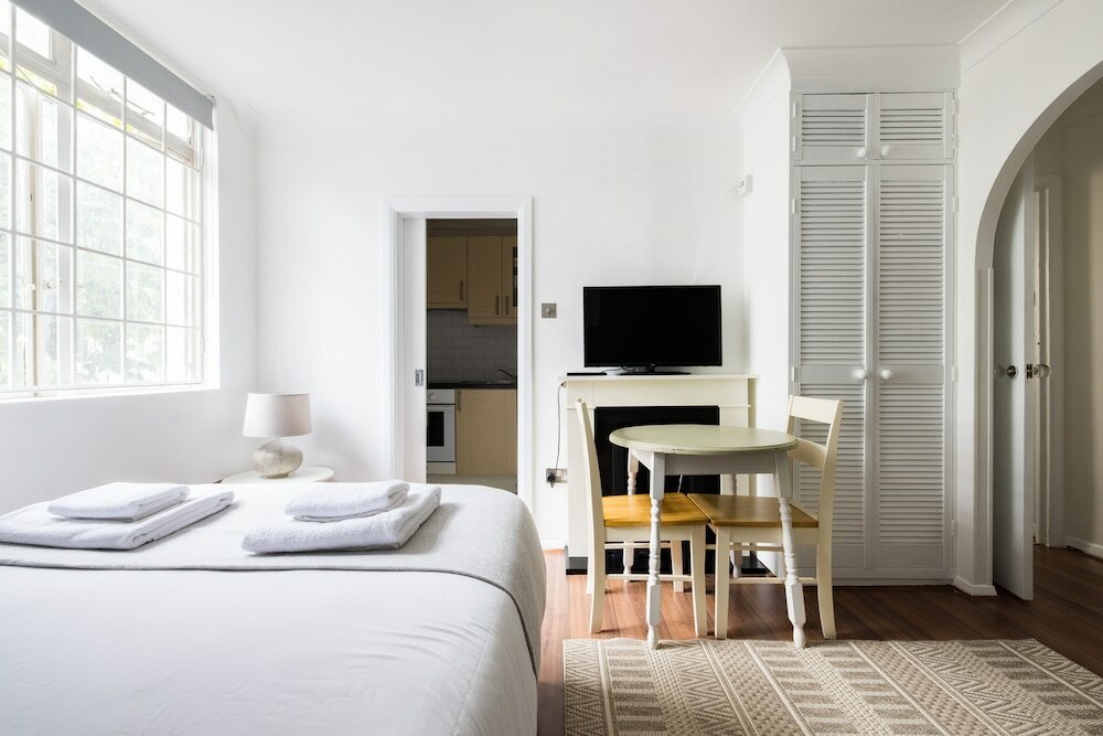 Фото The Bayswater Flats