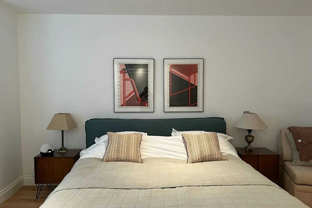 Фото Spacious and Bright 1 Bedroom Flat in Notting Hill