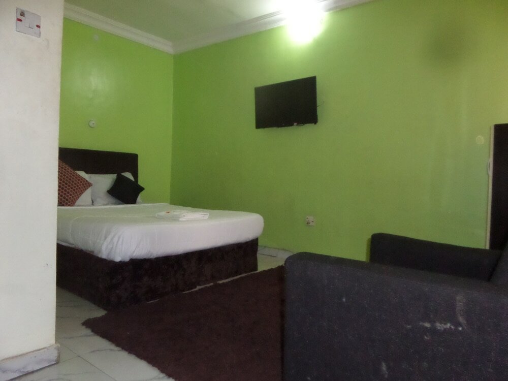 Фото Ikeja Transit Hotel Iyala