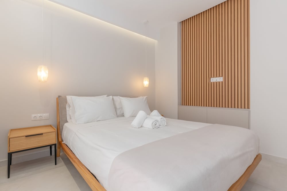 Фото Sunny & Luxurious Penthouse with Terrace