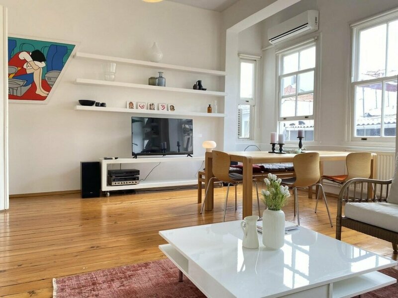 Апартаменты Distinguished Flat Next to The Museum of Innocence в Бейоглу