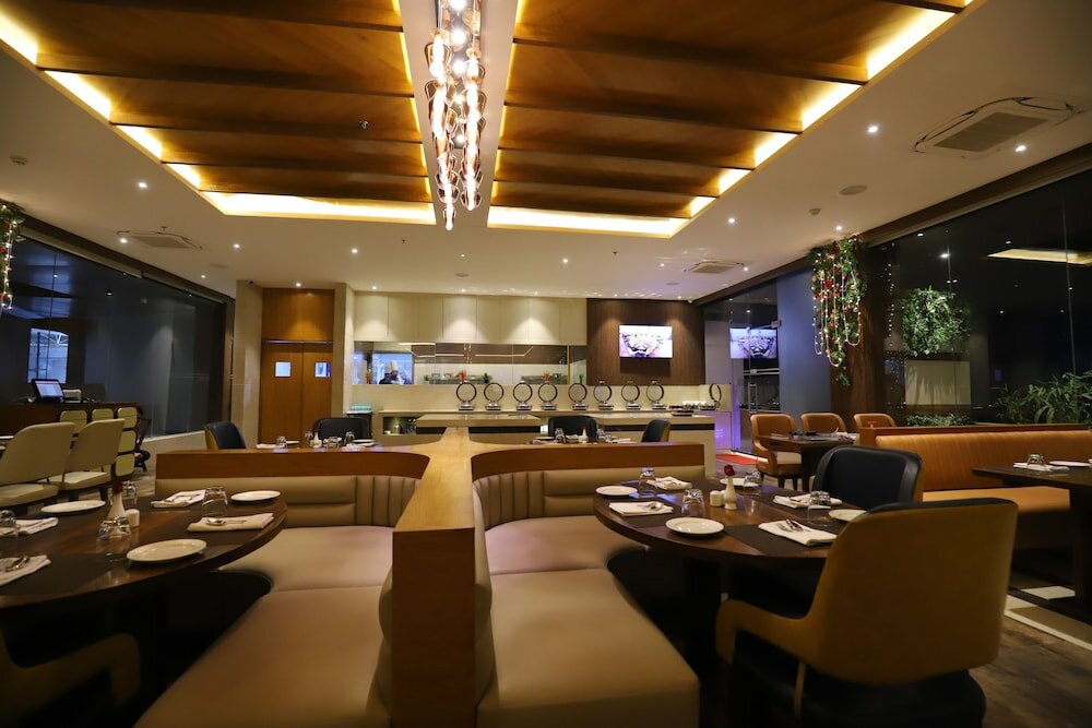 Фото The Pristine Hotel Kanpur