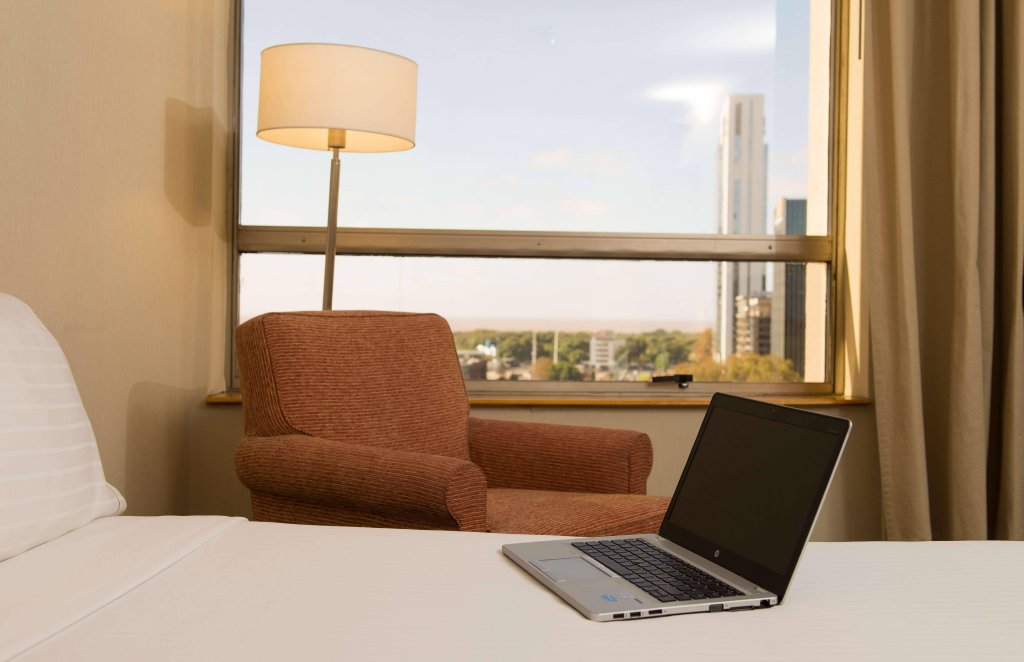 Фото Holiday Inn Express Puerto Madero