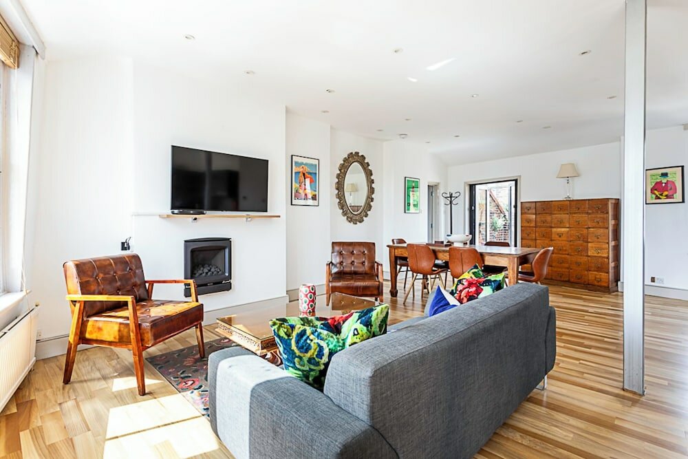 Фото Contemporary Open Plan Penthouse