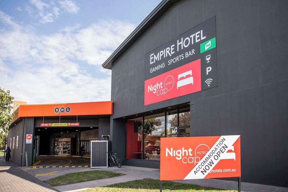 Фото Nightcap at Empire Hotel