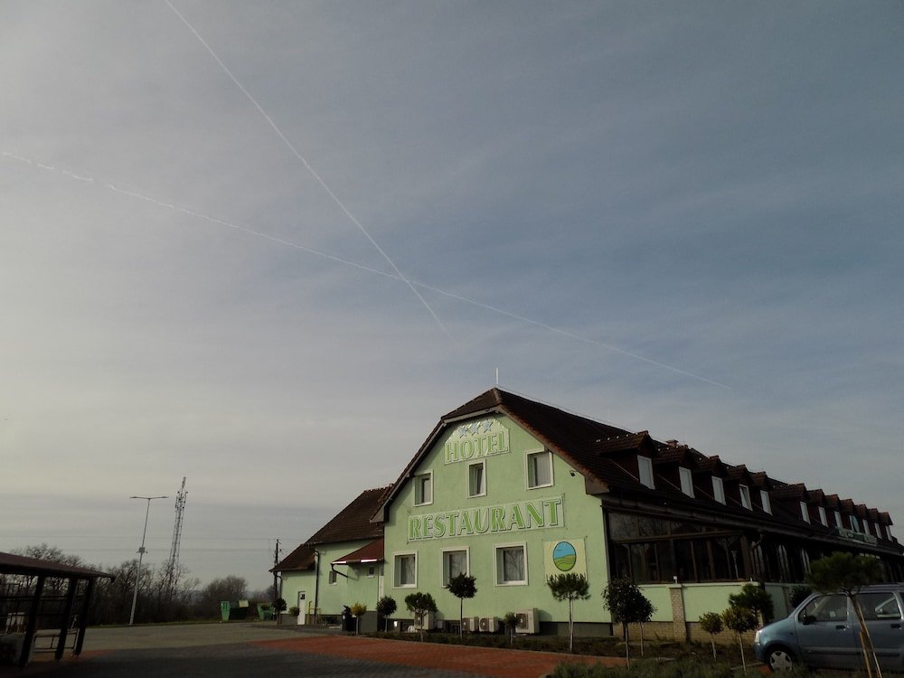 Фото Отель Land Plan Hotel & Restaurant