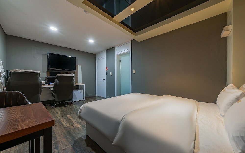 Фото Bucheon L'amant