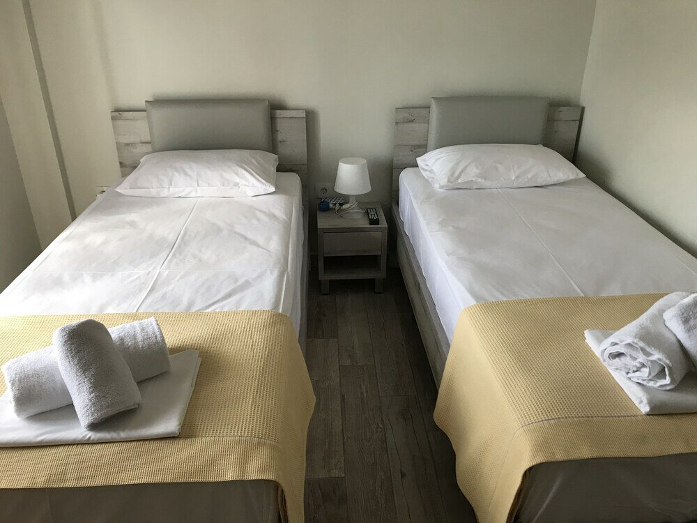 Фото Nikolaidis Apartments