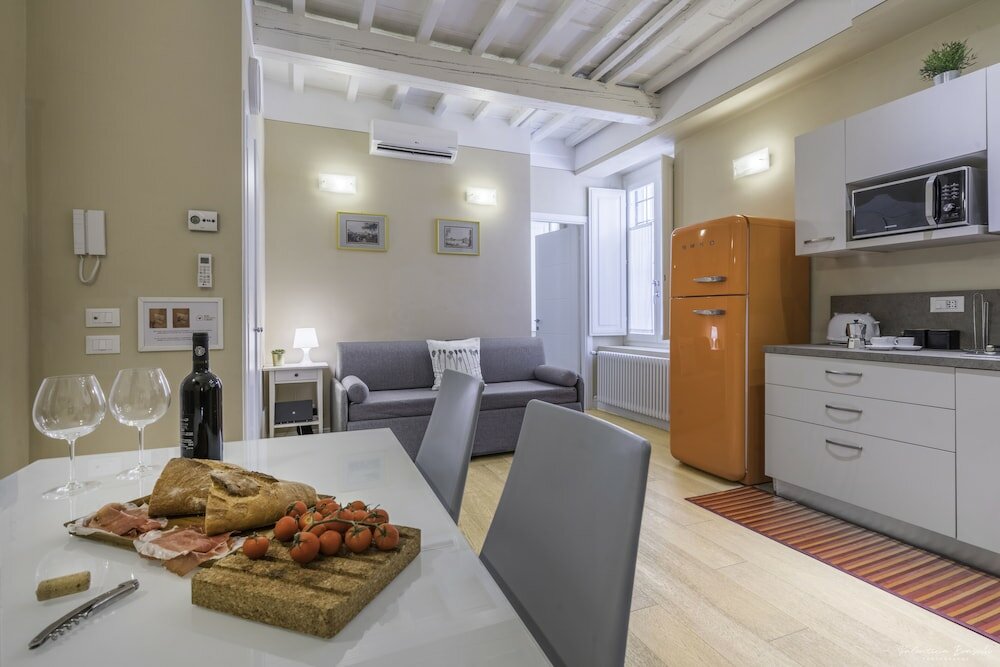 Фото Wine Apartments Florence Nebbiolo