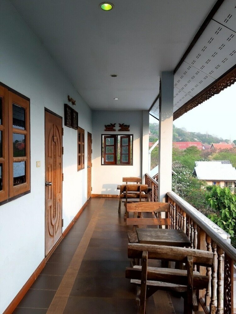 Фото Sawasdee Sichang Resort