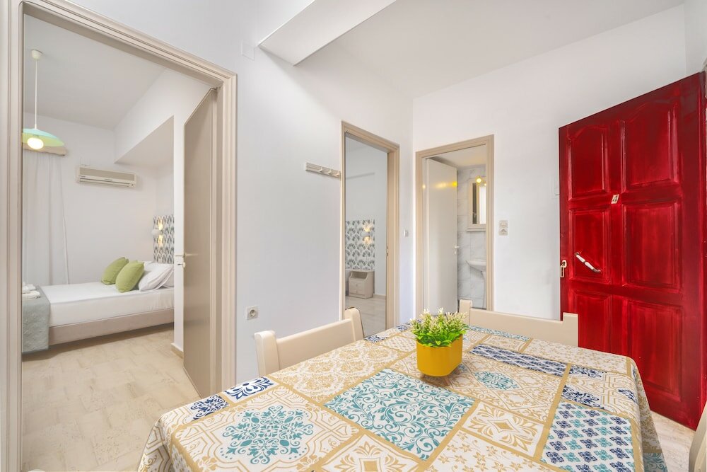 Фото Pyrgaraki Studios and Apartments