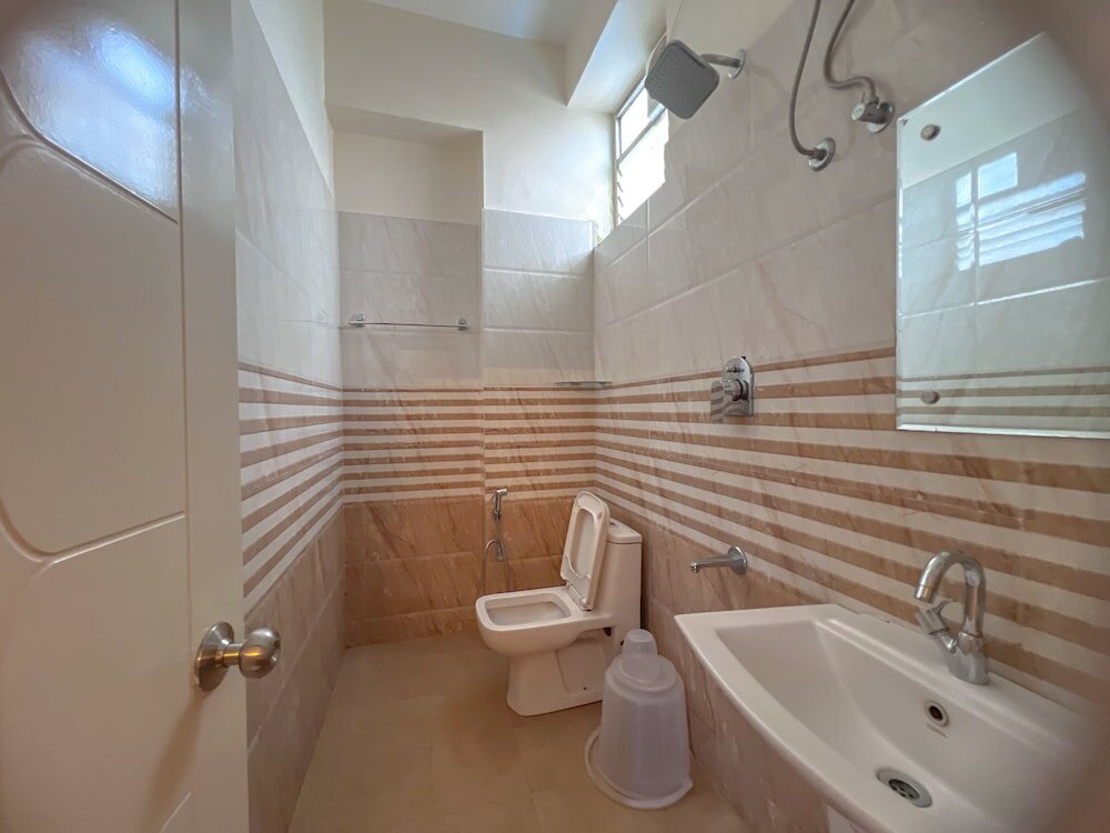 Фото Hotel Grand Vista Inn