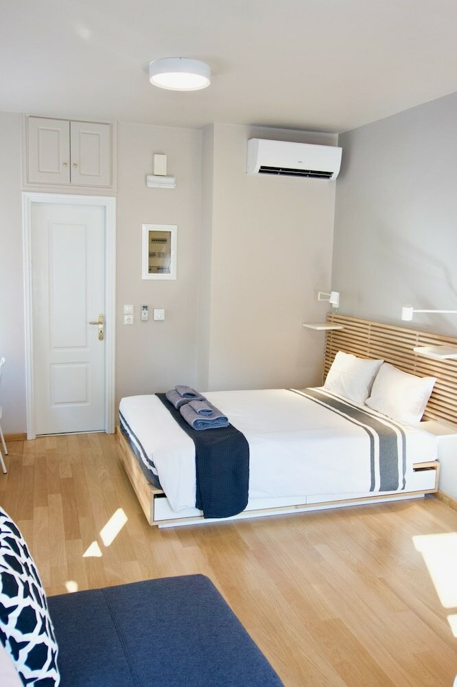 Фото Syntagma Square: Amazing Cozy Studio - Whale