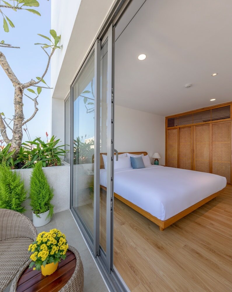 Фото Prana Boutique Hotel and Apartments