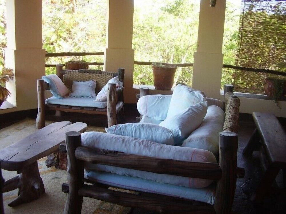 Фото HillPark Hotel - Tiwi Beach