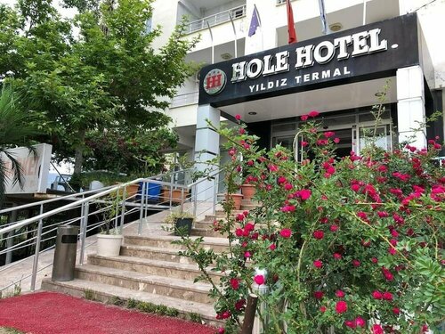 Гостиница Hole Hotel в Козлуке