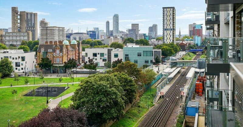 Гостиница Impeccable Flat Near Canary Wharf and the City