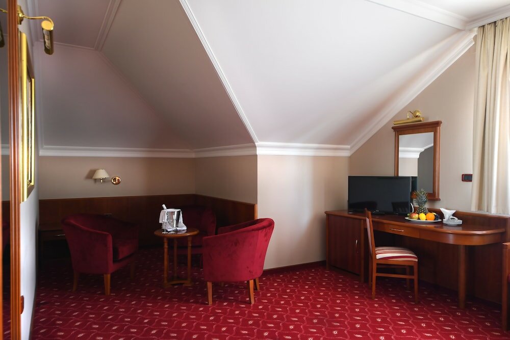 Фото Hotel Kovilovo