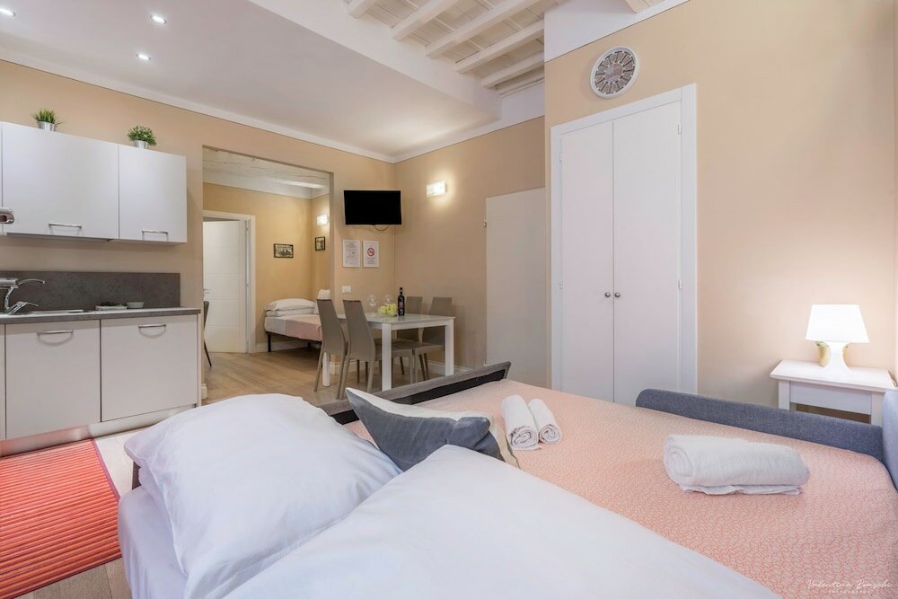 Фото Wine Apartments Florence Nebbiolo