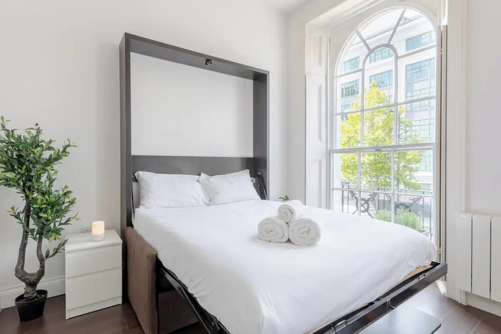 Фото Incredibly Located Studio Flat - Camden Town