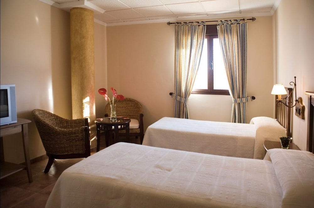 Фото Hotel Restaurante Cerrillo de San Marcos