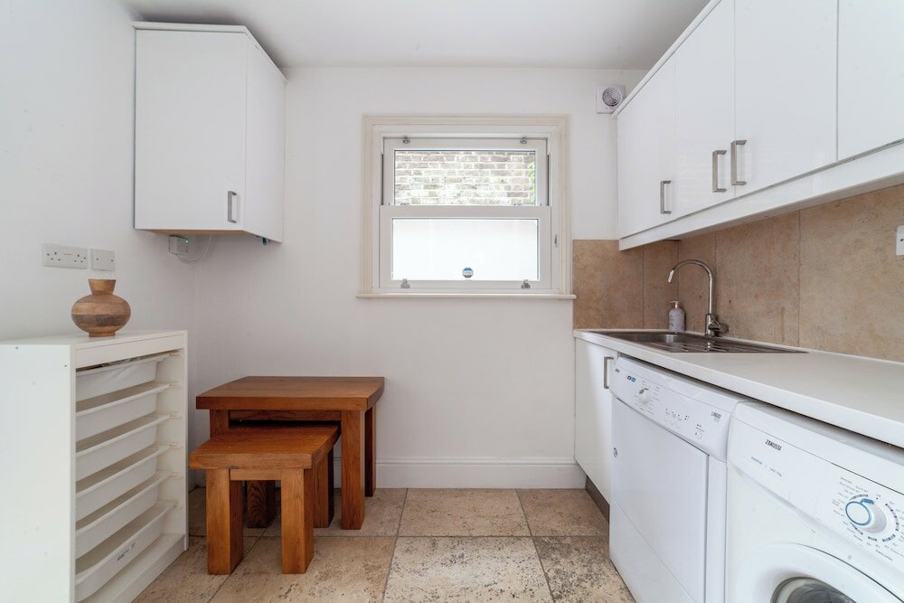 Фото The Hammersmith Apartments