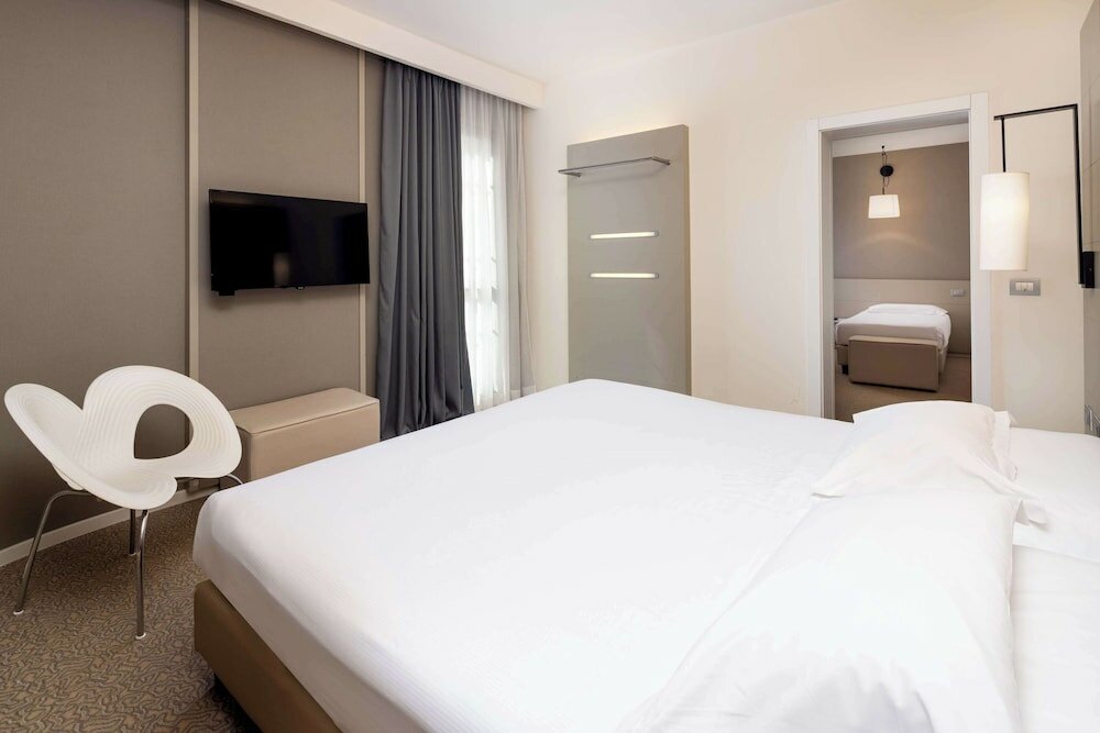 Фото Best Western Plus Tower Hotel Bologna