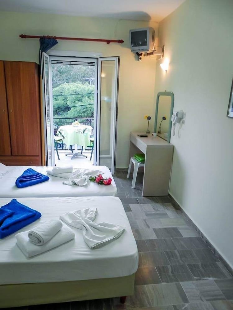 Фото Voula Ilias Studios