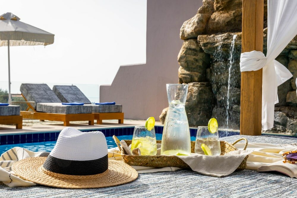 Фото Avaton Suites & Villa Philian Collection