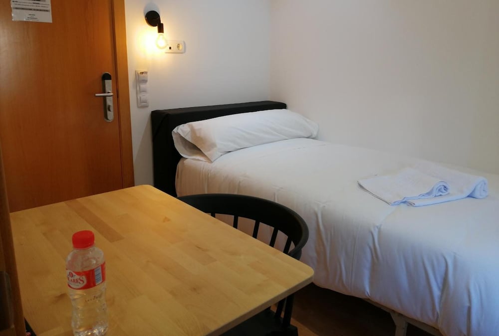 Фото Hostal Cuéntame Evolución Auto check in