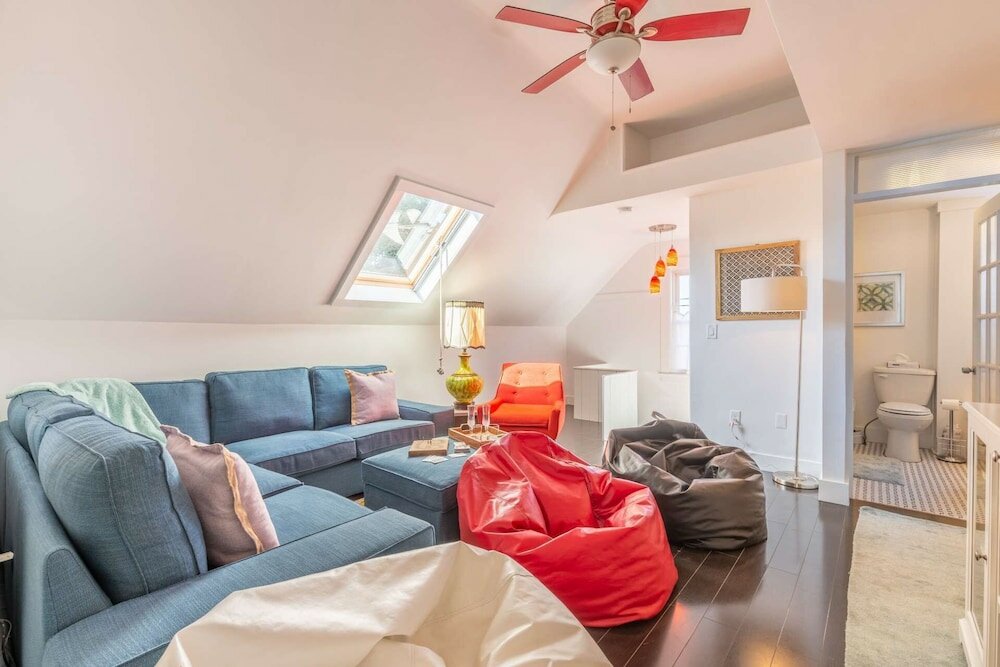 Фото Broom & Board