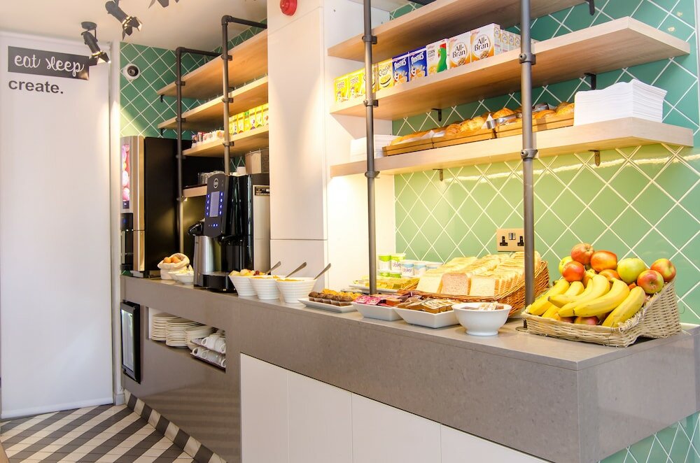 Фото Seraphine Kensington Olympia Hotel