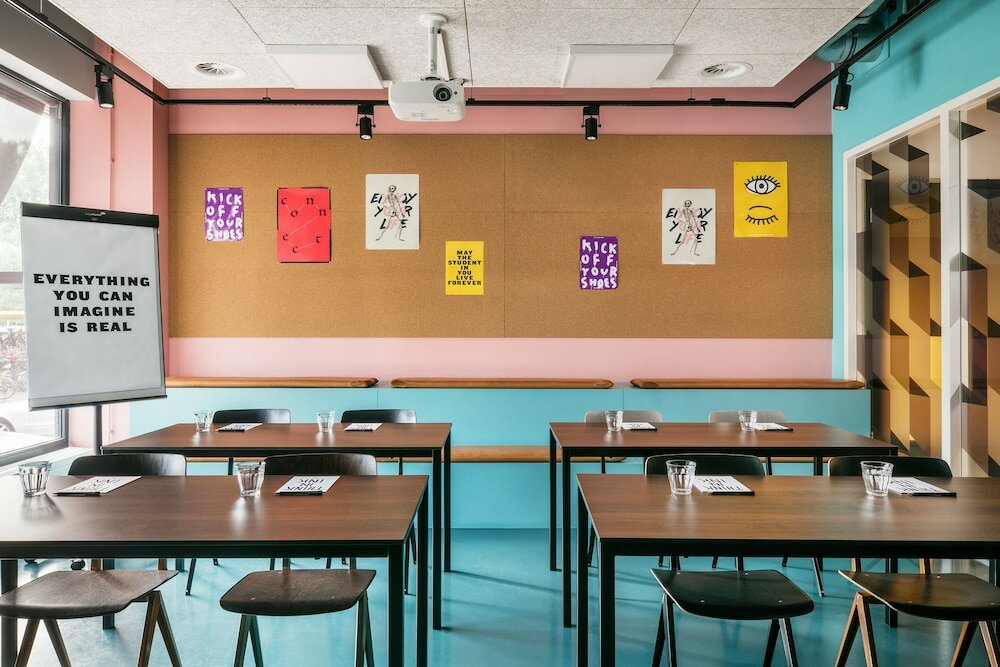 Фото The Social Hub Amsterdam West