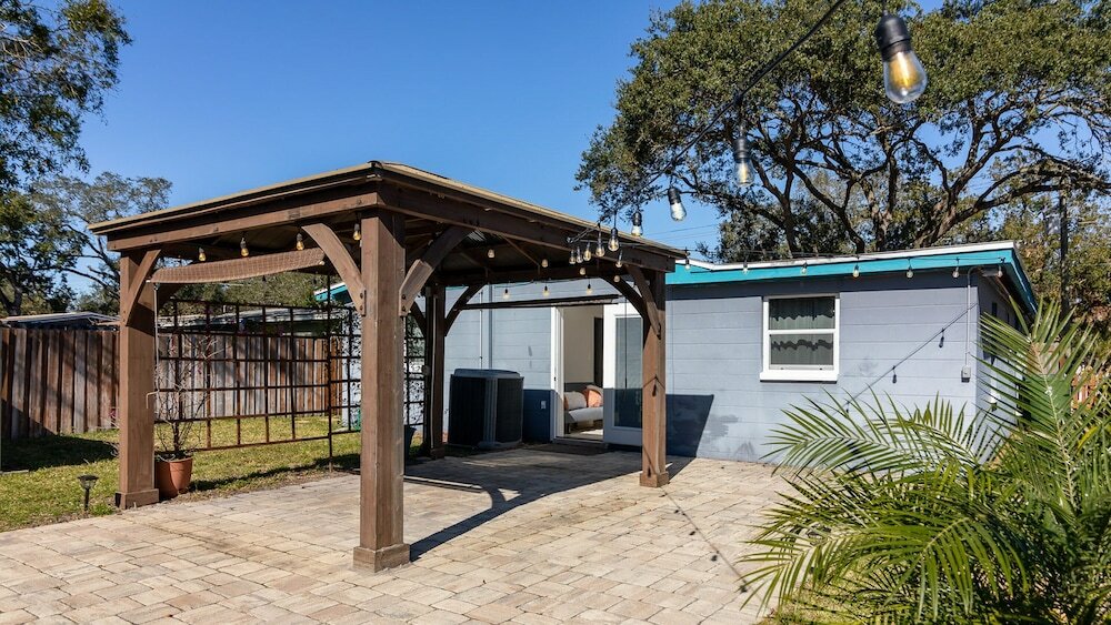 Фото A Getaway on Walnut