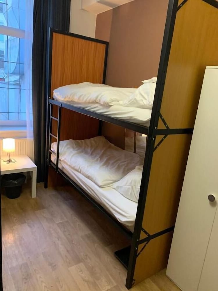 Фото Helen Hostel u Náměstí Míru