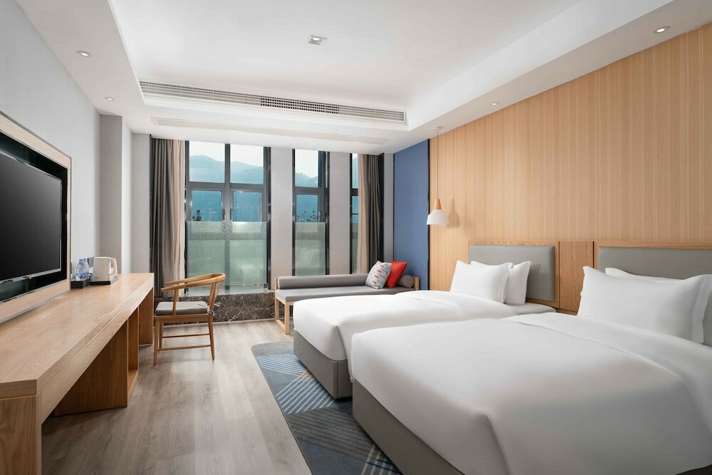 Фото Holiday Inn Express Huangshi Cihu Lake, an Ihg Hotel