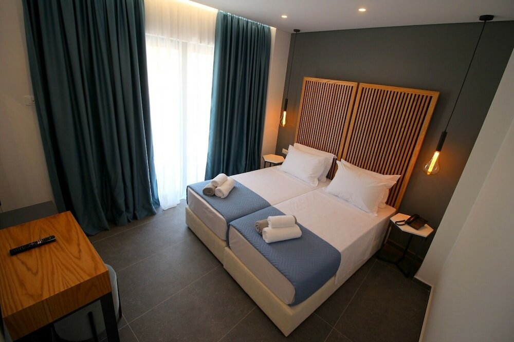 Фото Blue Eye Hotel