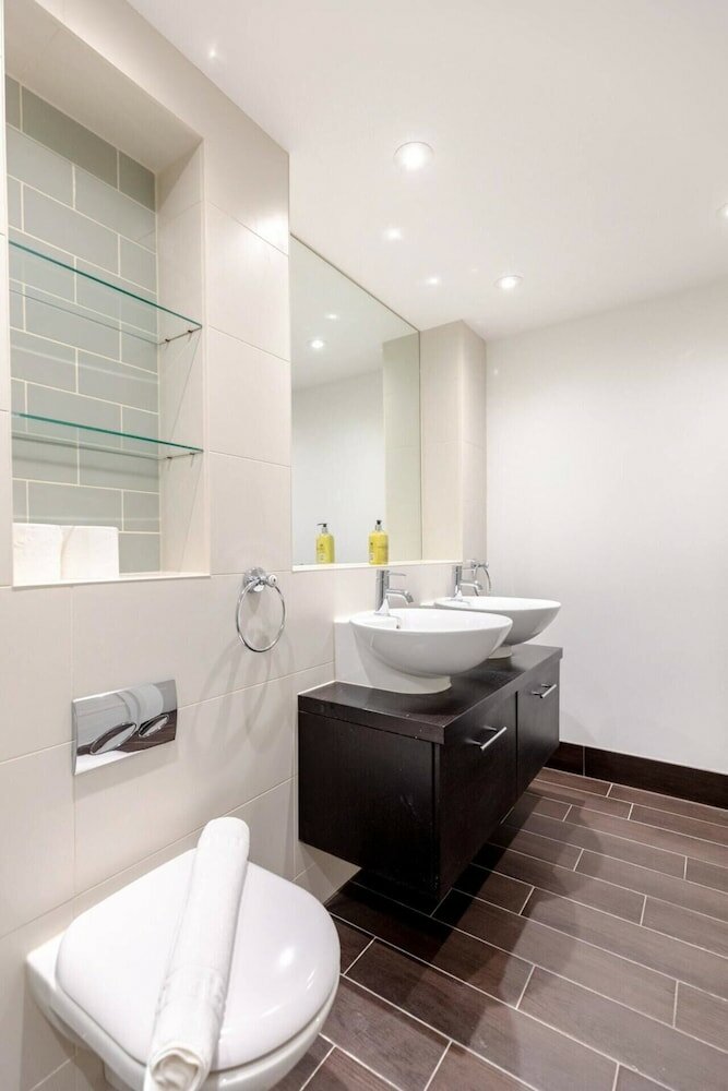 Фото Beautiful & Modern 3 Bedroom Flat - Pimlico!