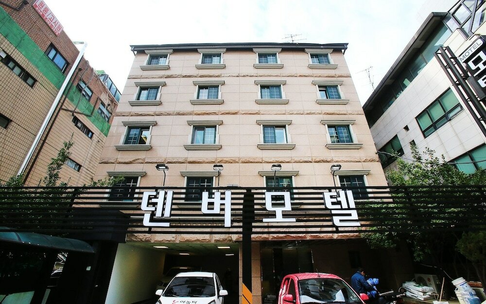 Фото отеля 1