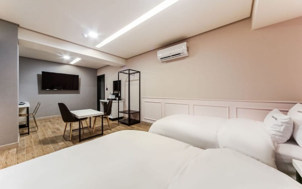 Фото Busan Haeundae Flos Hotel