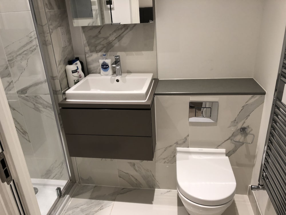 Фото Luxury 2 Bed 2 Bath Apartments next to kings cross