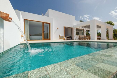 Гостиница Can Lluc Hotel Rural & Villas в Санта-Эулалия-дель-Рио