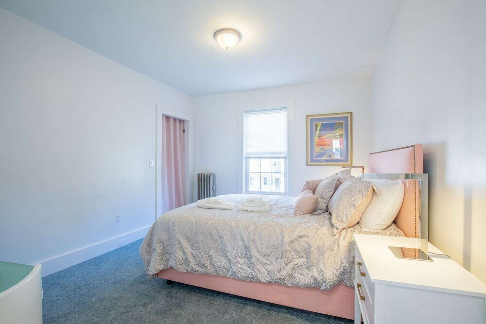 Фото Broom & Board