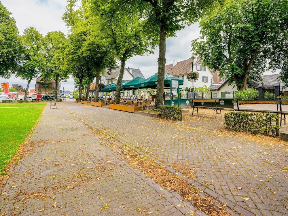 Фото Modern Holiday Home in Grubbenvorst near River Maas