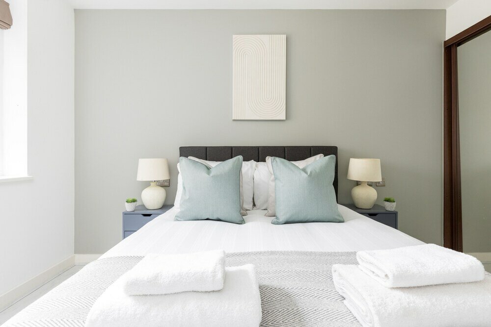 Фото The Islington Apartment