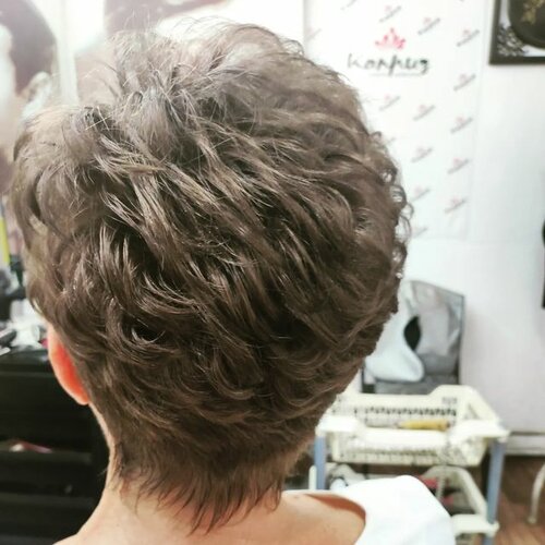 Adidas-тегі бір минуттың суреттері